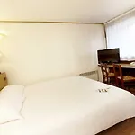Campanile Béthune - Fouquières-les-béthune Hotel