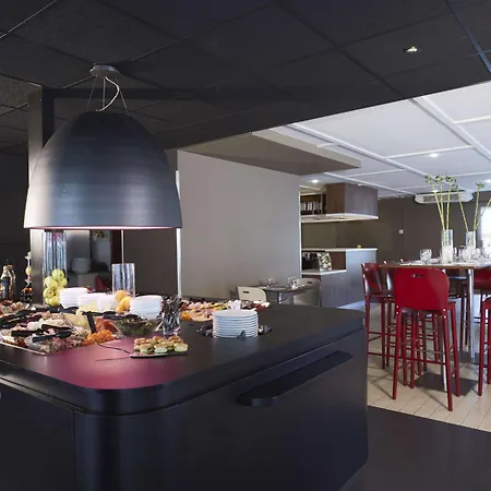 Campanile Bethune Hotel 3*