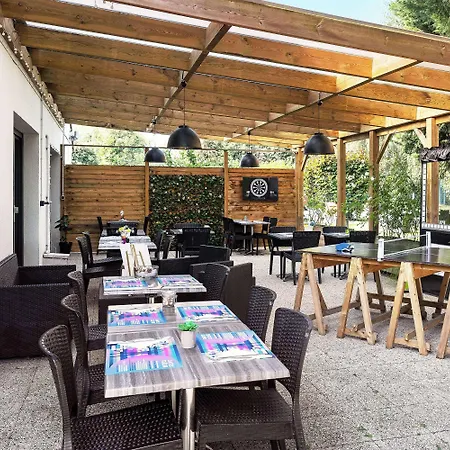 Hotel Campanile Bethune 3*