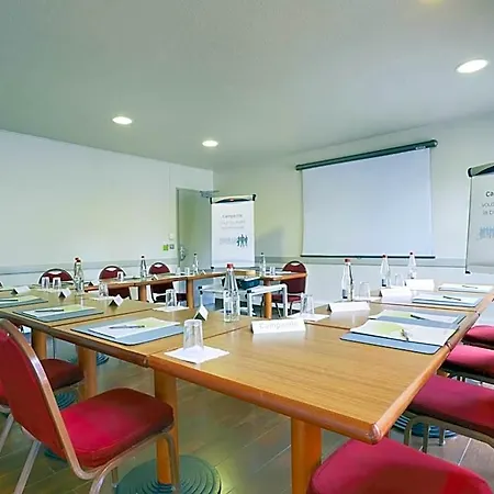 Hotel Campanile Bethune 3*