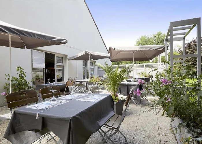 Campanile Bethune فندق 3*